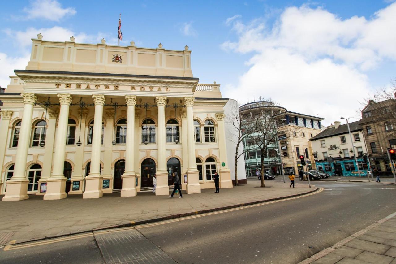 Sleek & Stylish Apartment In The Heart Of The City Nottingham Bagian luar foto