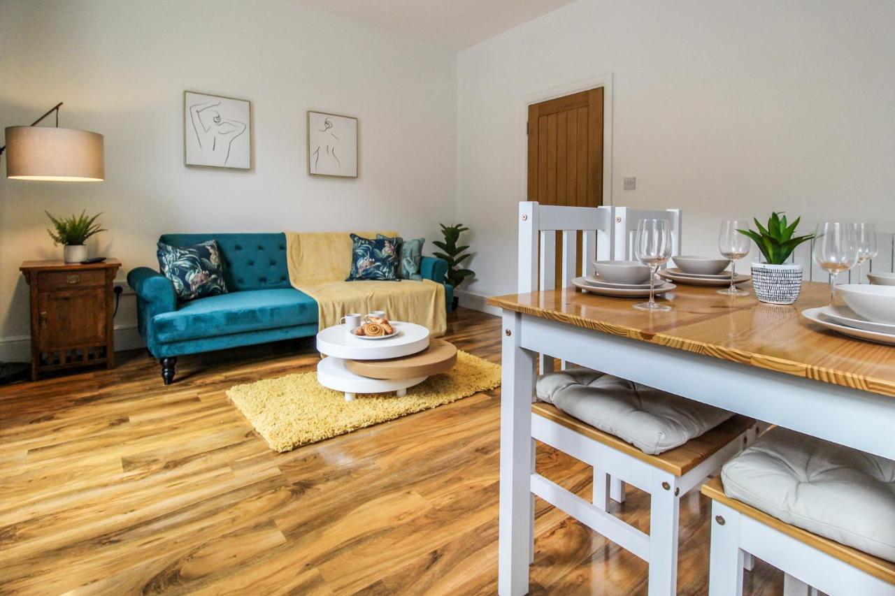 Sleek & Stylish Apartment In The Heart Of The City Nottingham Bagian luar foto