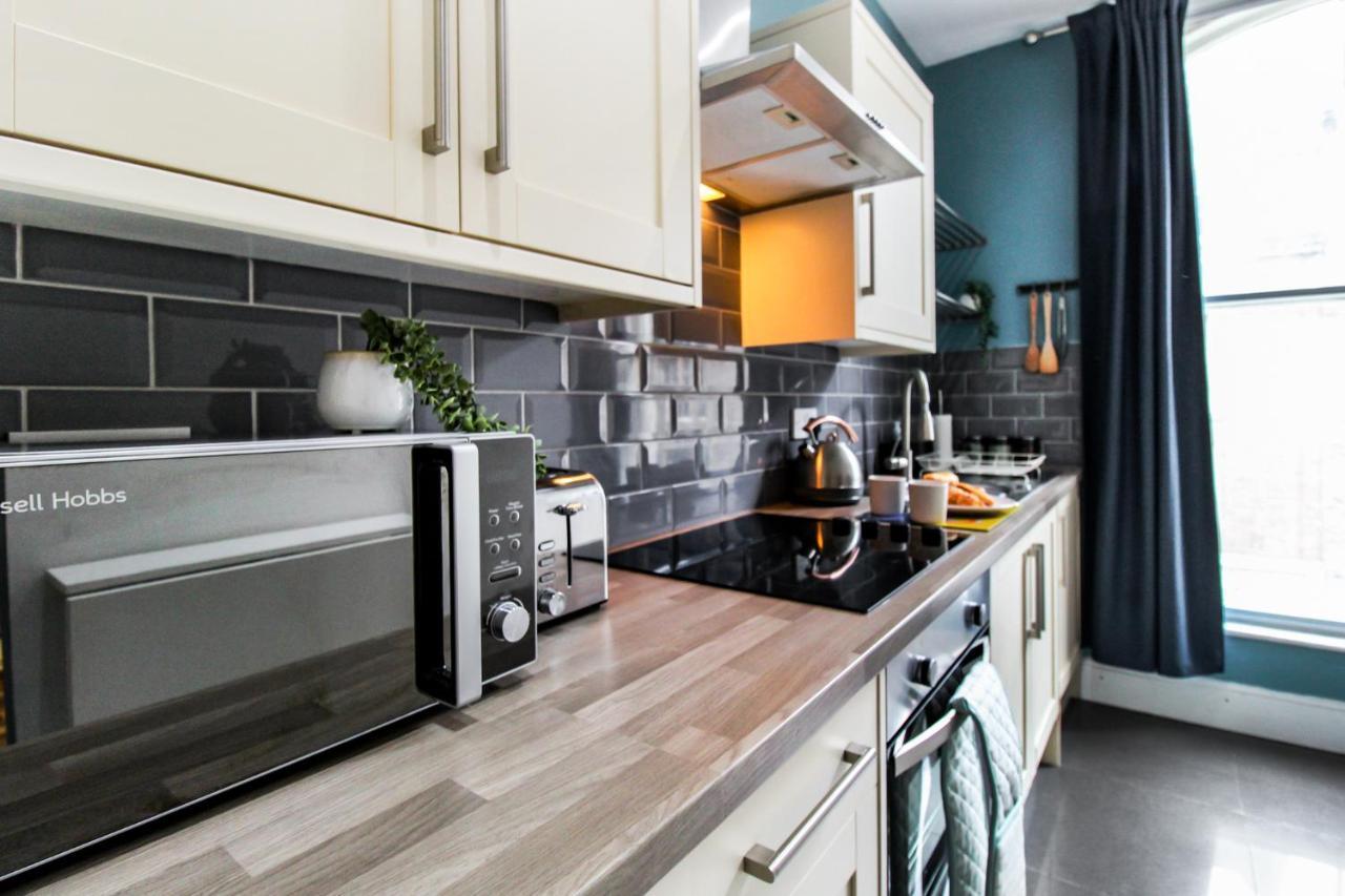 Sleek & Stylish Apartment In The Heart Of The City Nottingham Bagian luar foto